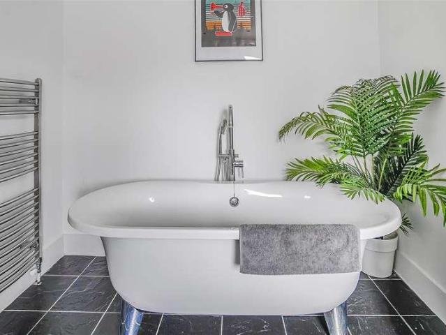 House for sale in Clewer Village, Windsor
