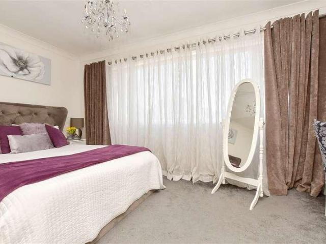 House for sale in London Borough of Croydon, Purley