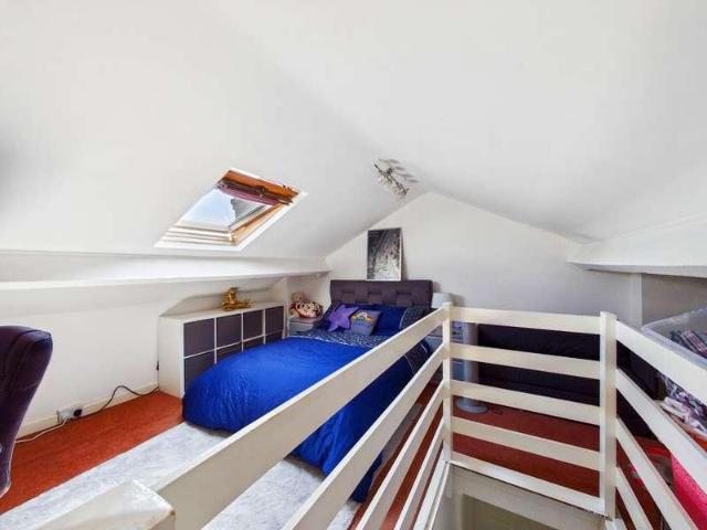 House for sale in Lower Mickletown, Leeds