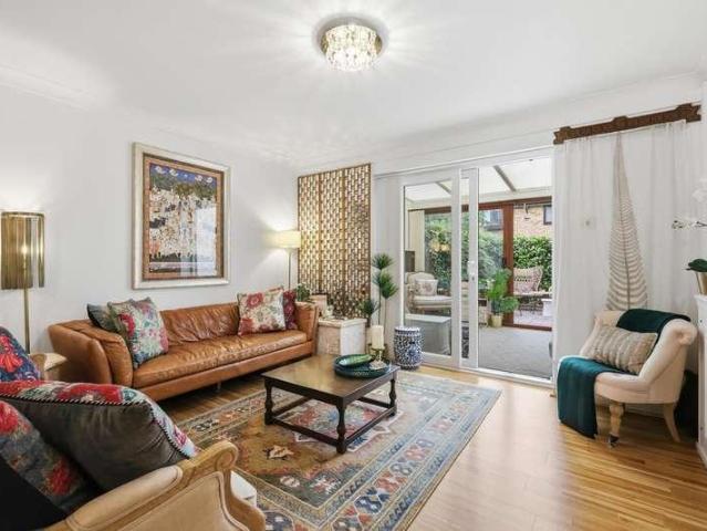 House for sale in Snaresbrook, Greater London