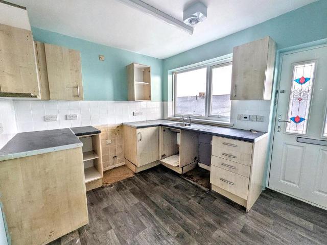 House for sale in Quaking Houses, Stanley