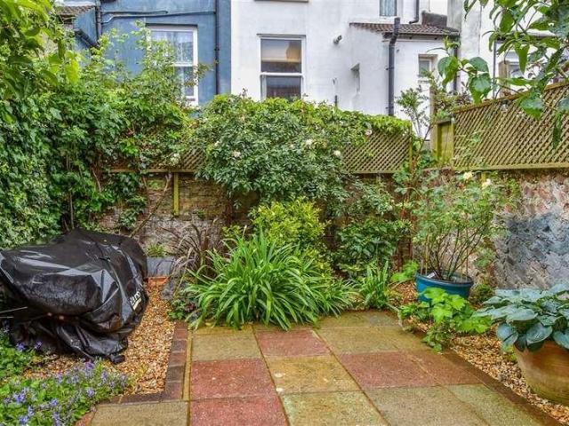 House for sale in Whitehawk, Brighton & Hove