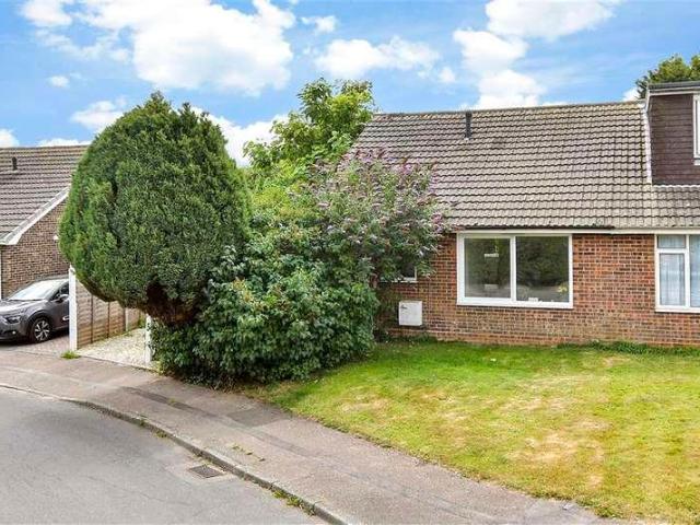 House for sale in Folkestone, Old Hawkinge