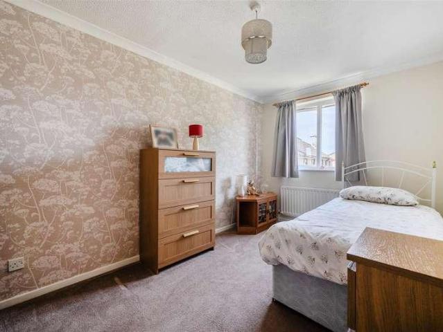 House for sale in Emmbrook, Wokingham