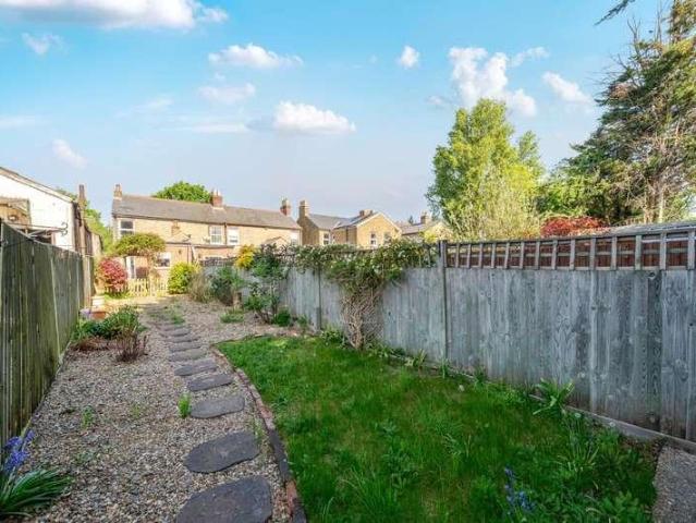 House for sale in Slough, Myrke