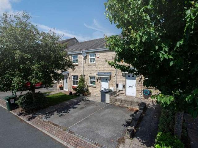 House for sale in Bingley, West Yorkshire