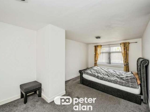 House for sale in Penderry, Nangreaves