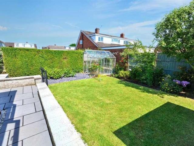 House for sale in Stone, Baswich