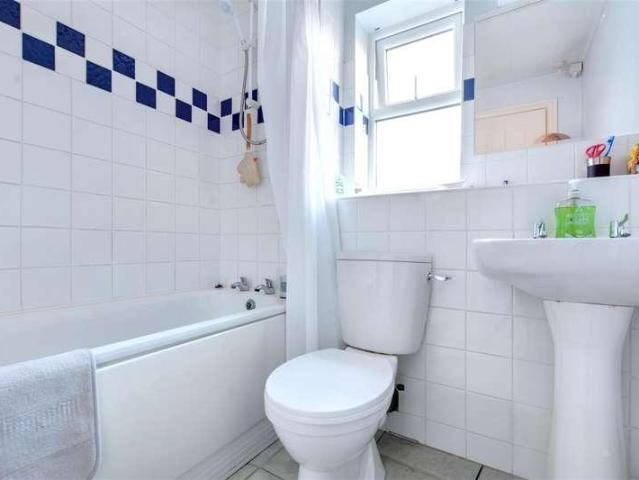 House for sale in Attenborough, East Midlands