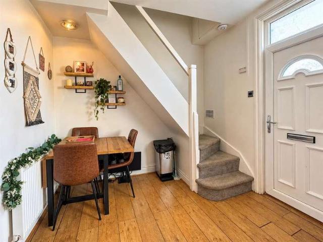 House for sale in Mapplewell, Barnsley