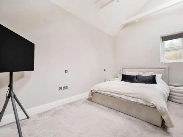House for sale in Guildford Park, Westborough