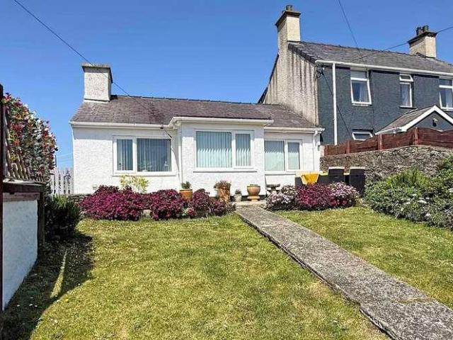 House for sale in Porth Amlwch, Amlwch