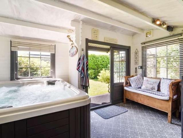 House for sale in Red Hill, Surrey