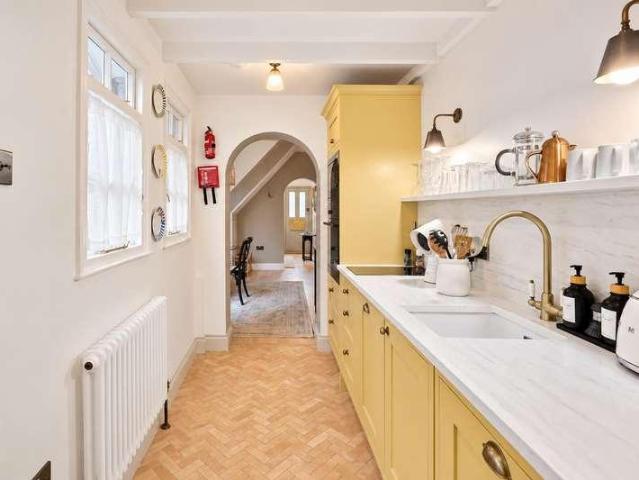 House for sale in Alton Barnes, Essex