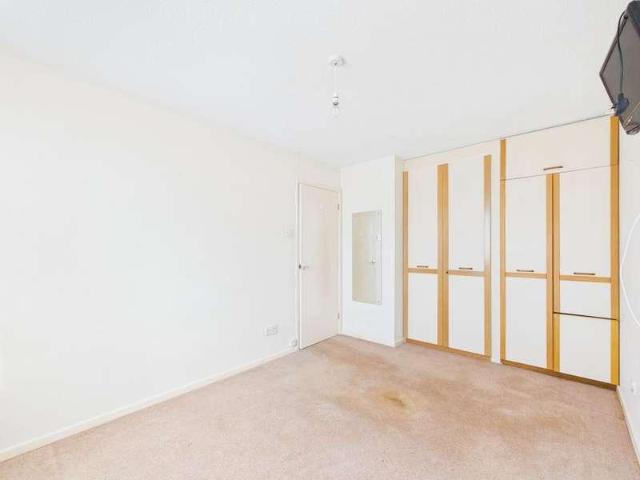 House for sale in Somerton