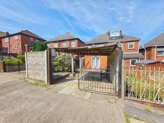 House for sale in Oakwell, South Yorkshire