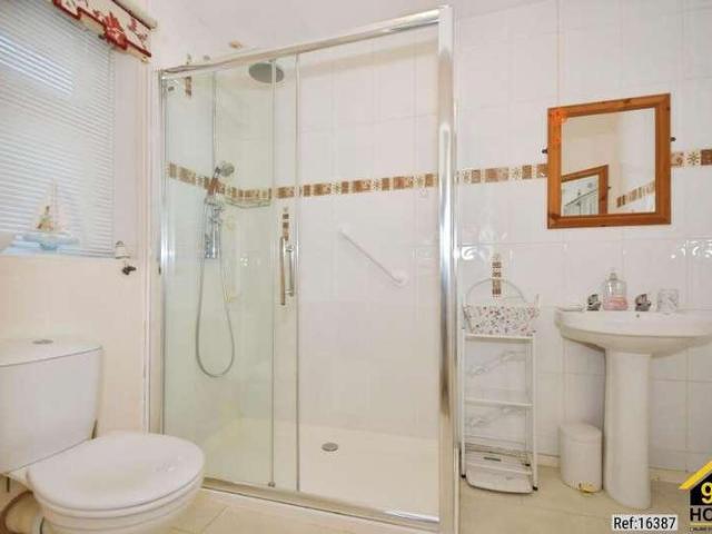 House for sale in Loundsley Green