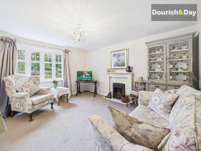 House for sale in Berkswich, Baswich