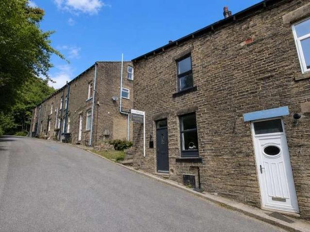 House for sale in Walsden, West Yorkshire