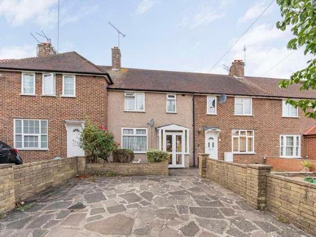 House for sale in London Borough of Ealing, Greater London