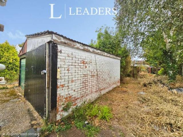 House for sale in Middlecroft, Hampshire