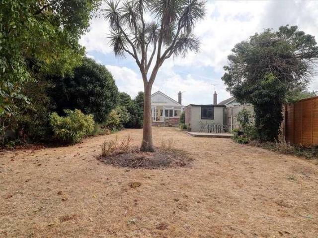 House for sale in Holland-on-Sea, Dale Hill