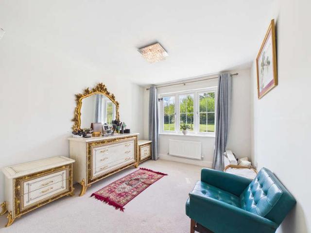 House for sale in Andrew's Hill, Horsham