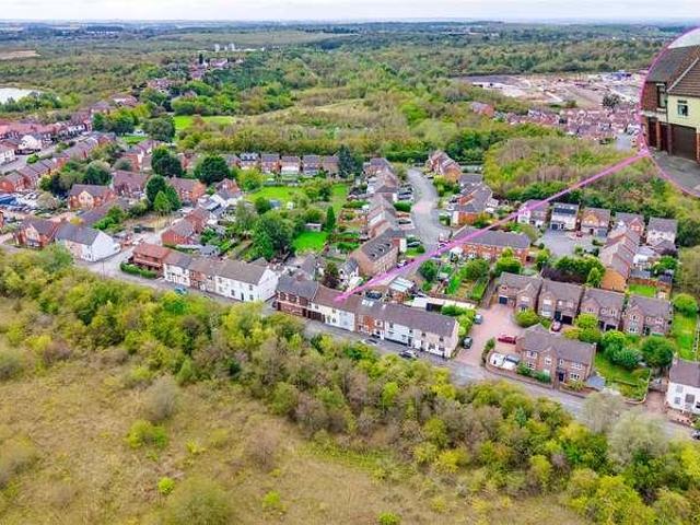 House for sale in Swadlincote, East Midlands