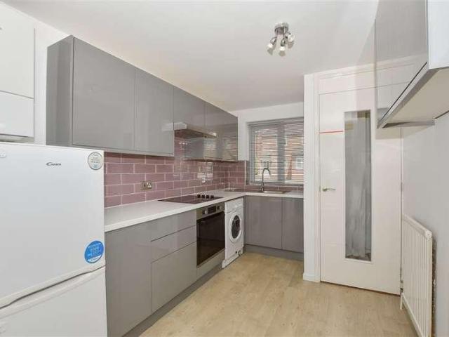 House for sale in Leybourne, Bourne Vale