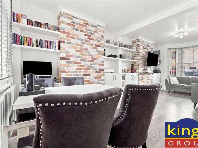 House for sale in Lower Edmonton, Greater London