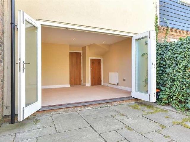 House for sale in The Butts, Kent