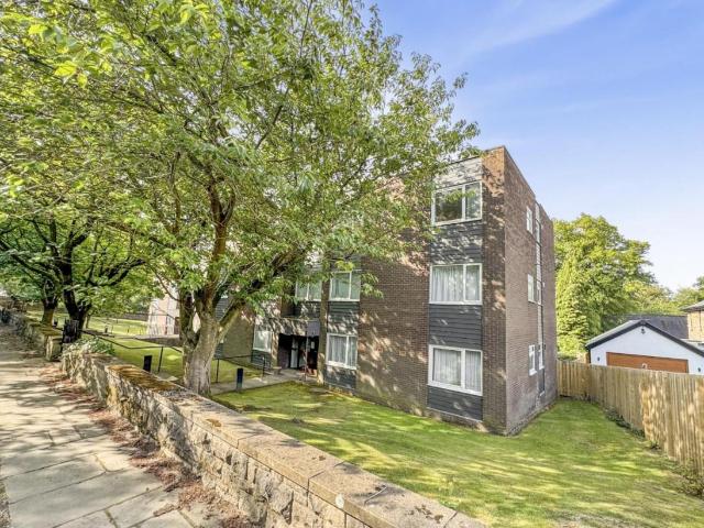 House for sale in Roundhay, West Yorkshire