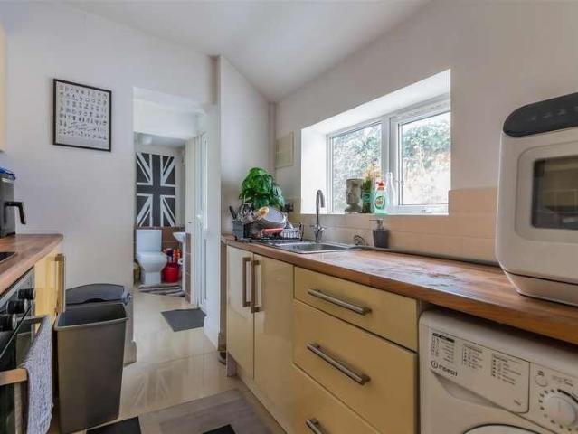 House for sale in Plasnewydd, Falcon Lodge
