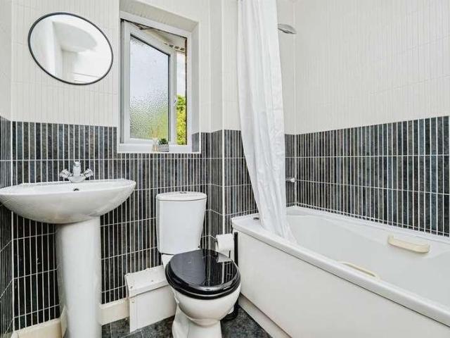 House for sale in Ogmore Valley, Lewistown
