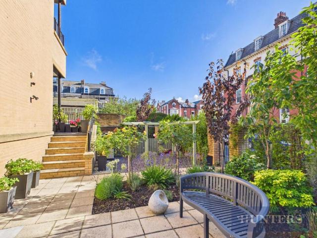 House for sale in South Cliff, Kepwick