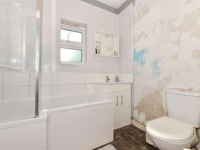 House for sale in Herne and Broomfield, The Bridge