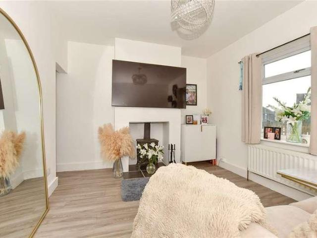 House for sale in The Bridge, Kent