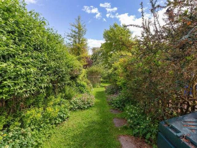 House for sale in Caton, Bare