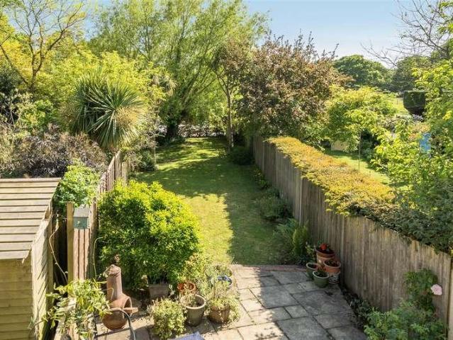 House for sale in Crossbush, Clapham