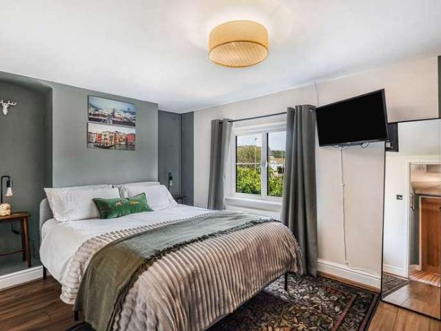 House for sale in Golden Valley, Gloucestershire