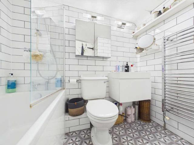 House for sale in Dinton, Buckinghamshire