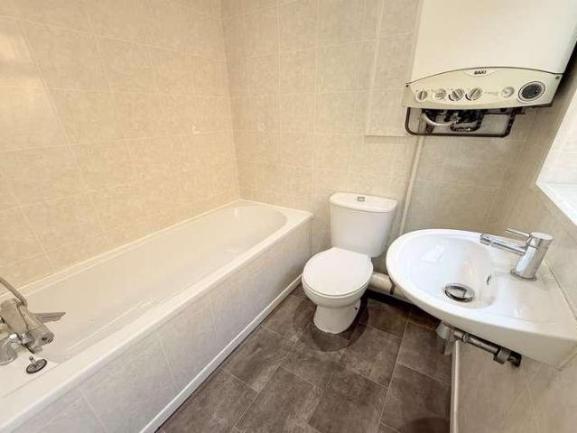 House for sale in Halton