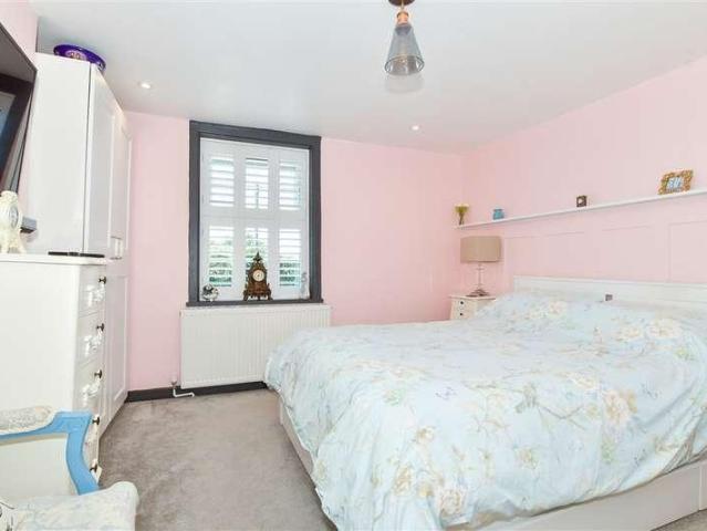 House for sale in Midway, Kent