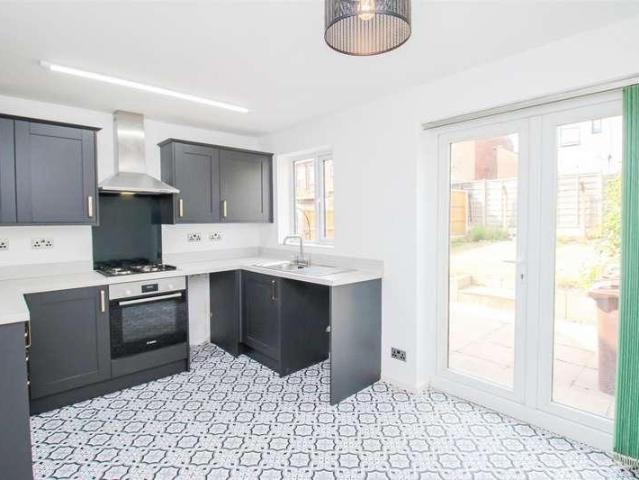 House for sale in Gawthorpe, West Yorkshire