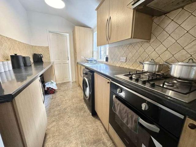 House for sale in Luton, Bury Park