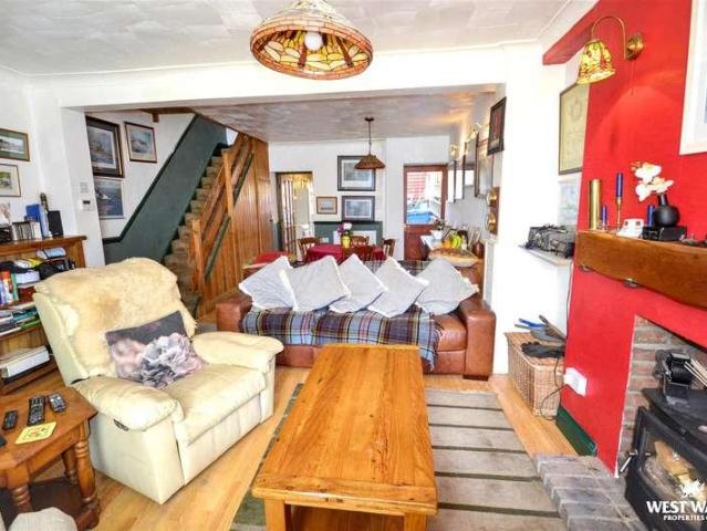 House for sale in Neyland, Pembrokeshire