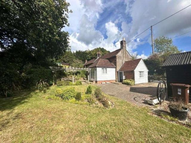 House for sale in Stonegate, Heathlands