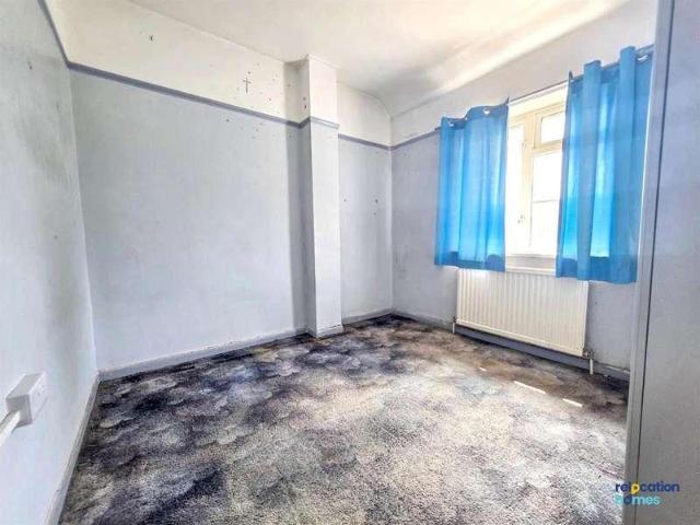 House for sale in Upper Edmonton, Greater London
