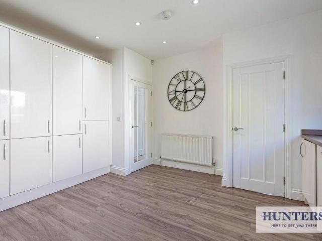 House for sale in Tranmere Park, Guiseley