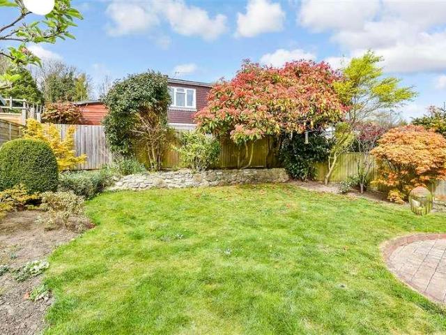 House for sale in Folkestone, Golden Valley